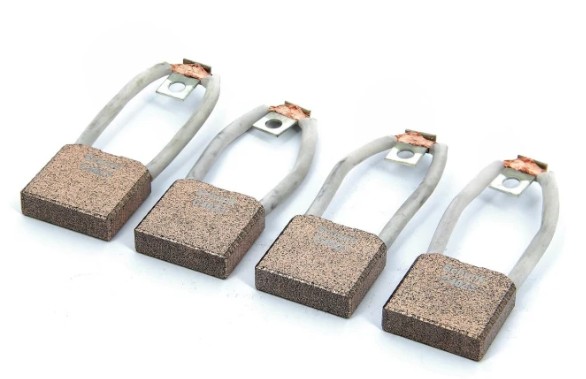 Set carboni BOW75 12V 9X30X28mm (4 pz)
Codice doganale: 84799020